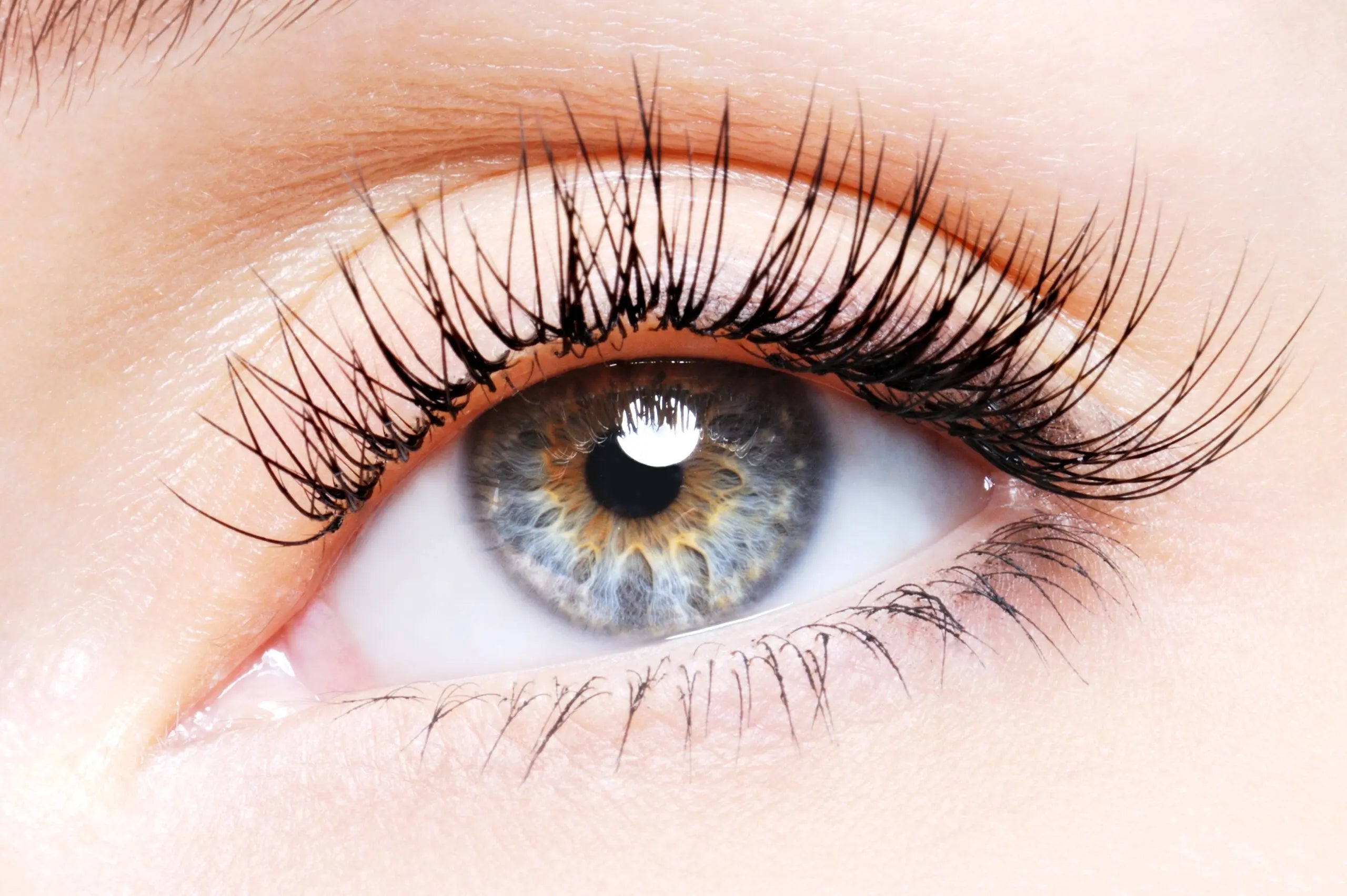 Enhance Your Natural Beauty: Mastering Super Full Classic Lashes